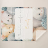 Anpassbare Pastelltiere für Baby mit Namen Sherpadecke (Vorderseite (Horizontal))