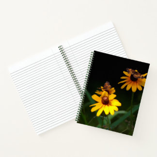 Anpassbare Schmetterlinge und Wildblumen-Notebook Notizblock