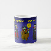 Anpassbarer Halloweentränke Hexenassistent Cartoon Kaffeetasse (Mittel)