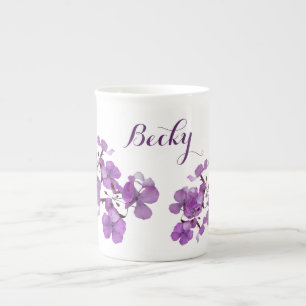 Anpassbarer Name Becky lila floral Retro-Stil Porzellantasse
