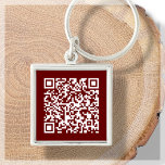 Anpassbarer QR-Code Burgundy-Schlüsselanhänger Schlüsselanhänger<br><div class="desc">Scannable QR Code Schlüsselanhänger Design. In bordeauxrotem,  tiefrotem Ton. Für geschäftliche,  geschäftliche oder private Zwecke. Fügen Sie Ihre Website-Adresse,  Social Media Handle oder venmo,  PayPal oder Cashapp-Link. Bereit zum Anpassen,  indem Sie Ihre URL mit der Personalize-Schaltfläche verlinken.</div>