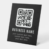 Anpassbarer QR-Code und bearbeitbarer Textentwurf Sockelschild (Vorderseite)