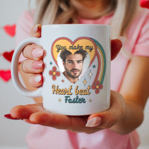 Anpassbarer Retro-Herzschlag zum Valentinstag, ind Kaffeetasse