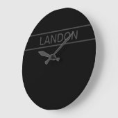 Anpassbarer Text | Bold Modern Black & Dark Gray Große Wanduhr (Winkel)