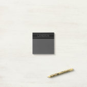 Anpassbarer Text | Bold Modern Black & Dark Gray Post-it Klebezettel (Auf Schreibtisch)