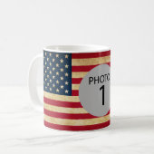 Anpassbares Template-FOTO unter US-Flagge Kaffeetasse (Vorderseite Links)