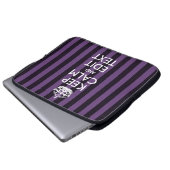 Anpassen Behalten, Lila Streifen im Text abbilden Laptopschutzhülle (Vorne Knopf)