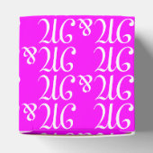 Anpassen der Monogramm-Magenta von w Paar's Initia Geschenkschachtel (Oben)
