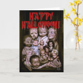 Ansammlung von gruseligen Halloweenpuppen. Karte (Gelbe Blume)