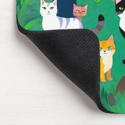 Ansammlung von Katzen in einem schattigen Waldlade Mousepad (Ecke)
