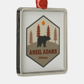 Ansel Adams Wilderness California Bear Ornament Aus Metall (Rechts)