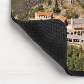 Ansicht der Abtei von St Martin du Canigou Mousepad (Ecke)