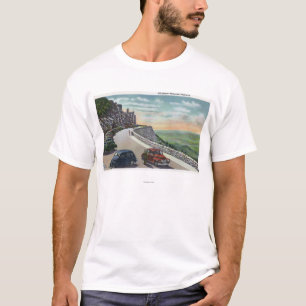 Ansicht der alten Autos auf Whiteface Denkmal Hwy T-Shirt