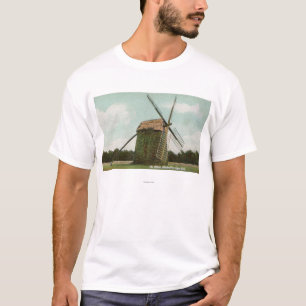 Ansicht der ältesten Windmühle auf Cape Cod T-Shirt