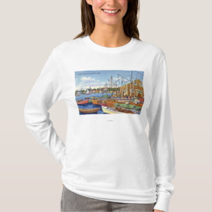 Ansicht der Boote im Hafen T-Shirt