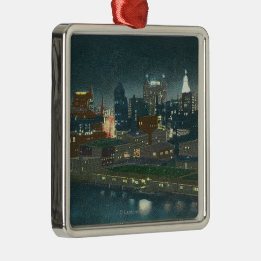 Ansicht der Büffel-Skyline nachts Silbernes Ornament (Rechts)