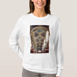 Ansicht der coffered Bibliotheksdecke mit T-Shirt