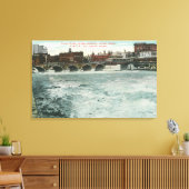 Ansicht der Court Street Bridge mit Blick auf Lehi Leinwanddruck (Insitu (Wohnzimmer))