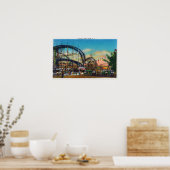 Ansicht der Cyclone Rollercoaster # 1 Poster (Küche)