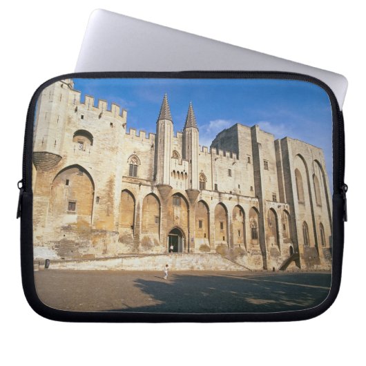 Ansicht der Eingangsfassade des Palastes (Foto) Laptopschutzhülle (Vorderseite)