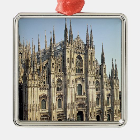 Ansicht der Fassade, angefangen 1386 Ornament Aus Metall (Vorne)