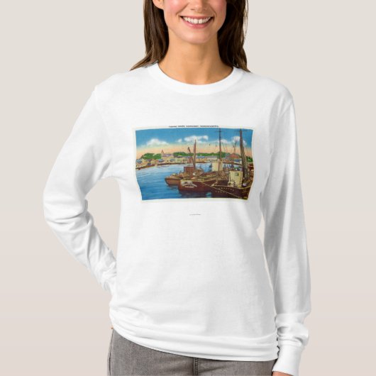 Ansicht der Fischerboote am Hafen T-Shirt (Vorderseite)