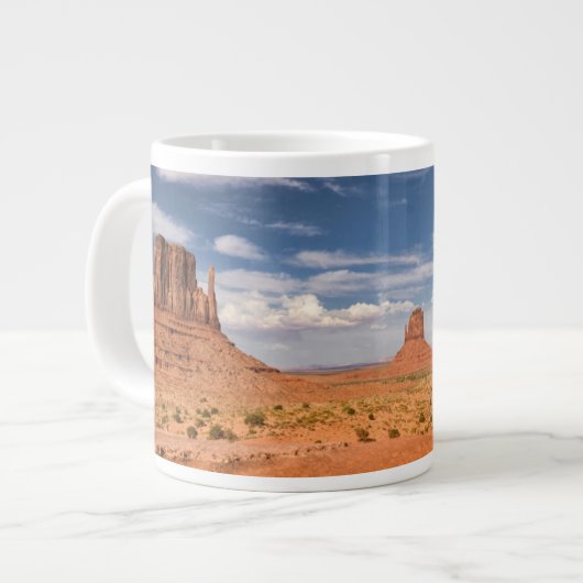 Ansicht der Handschuhe, Monument-Tal Jumbo-Tasse (Vorderseite Links)