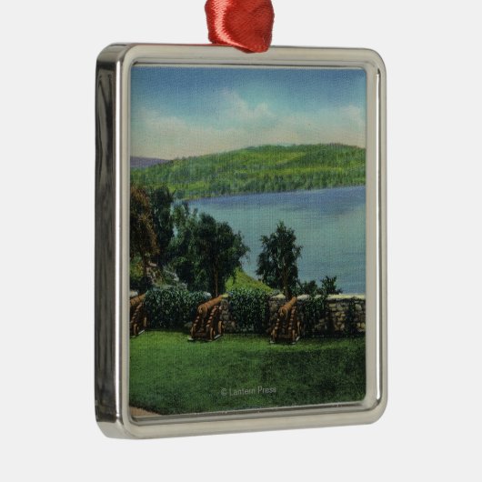 Ansicht der Kanonen und der Südwand Silbernes Ornament (Rechts)