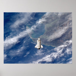 Ansicht der Raumfähre-Bemühung von ISS Poster
