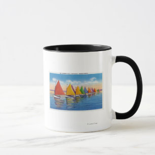 Ansicht der Regenbogen-Segelboot-Flotte Tasse