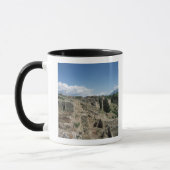 Ansicht der ruinierten Stadt Tasse (Links)