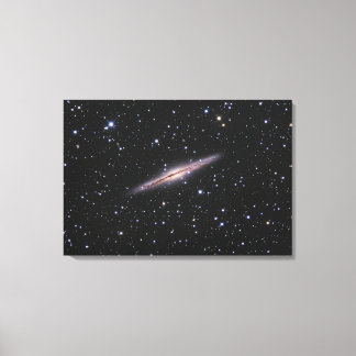 Ansicht der Spiralgalaxie NGC 891 in Andro Leinwanddruck