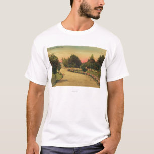 Ansicht der Stadt PlazaHayward, CA T-Shirt