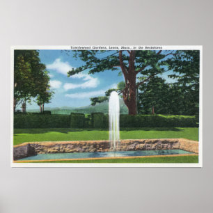 Ansicht der Tanglewood Gärten und des Brunnens Poster