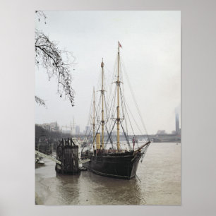 Ansicht der Themses mit RRS Entdeckung Poster