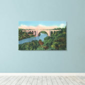 Ansicht der Veteranen-Gedenkbrücke Leinwanddruck (Insitu (Holzboden))