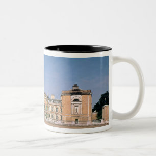 Ansicht der Westfront, umgebaut 1746-61 Zweifarbige Tasse