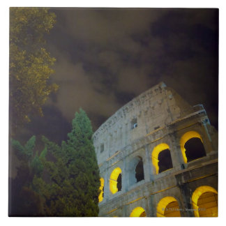 Ansicht des Coloseum in Rom nachts Fliese