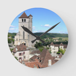 Ansicht des Dorfs und der Kirche (Foto) Runde Wanduhr