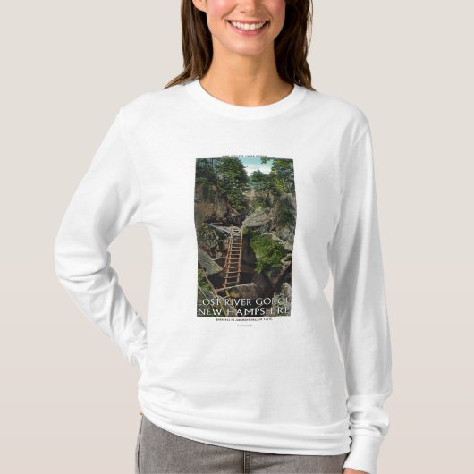 Ansicht des Eingangs zum Urteil Hall von Plato T-Shirt (Vorderseite)
