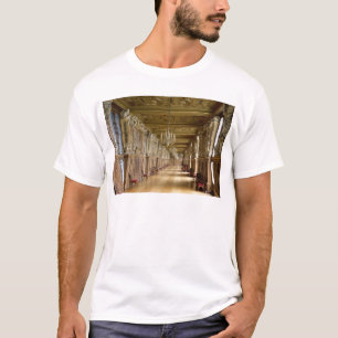Ansicht des Galerie Francois I, 1528-40 T-Shirt