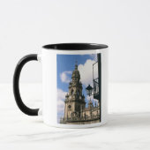 Ansicht des Glockenturms an der Ecke von Tasse (Links)