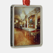 Ansicht des Halls von Kämpfen Ornament Aus Metall (Rechts)