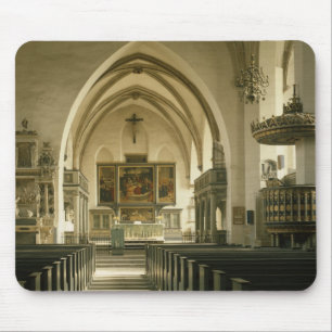 Ansicht des Innenraums der Kirche mit Mousepad