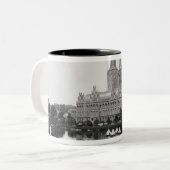 Ansicht des Museums Zweifarbige Tasse (Vorderseite Links)