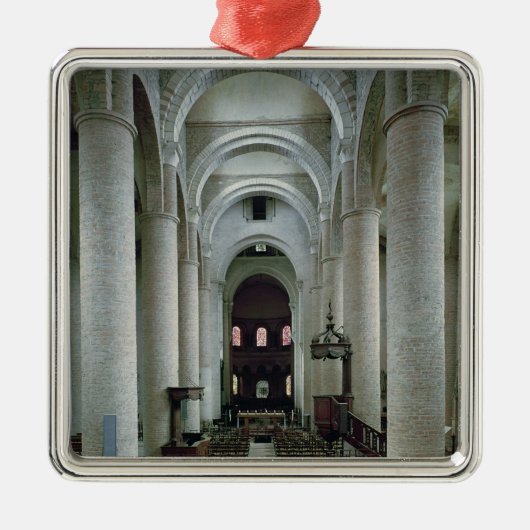 Ansicht des Nave, blickend in Richtung des Altars Ornament Aus Metall (Vorne)