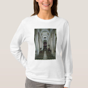 Ansicht des Nave, blickend in Richtung des Altars T-Shirt
