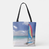 Ansicht des Strandes mit Segelboot Tasche (Rückseite)