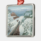Ansicht des Zugs am Gipfel der Küste Silbernes Ornament (Links)