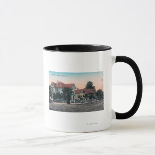 Ansicht einer Wohnsitz-Straße, Kind auf Fahrrad Tasse